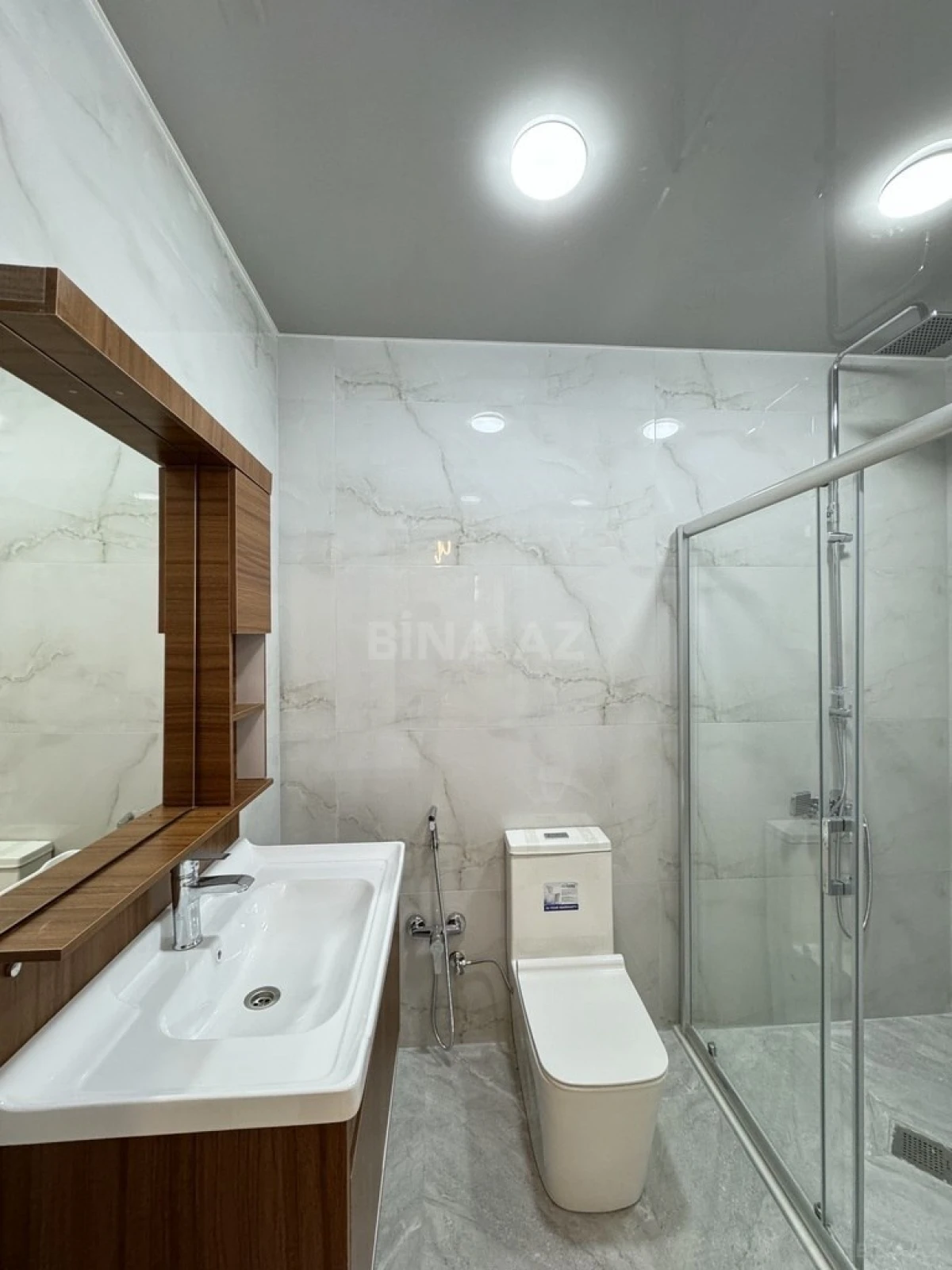 Satılır 4 otaqlı həyət evi 180 m²