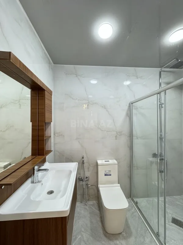 Satılır 4 otaqlı həyət evi 180 m²