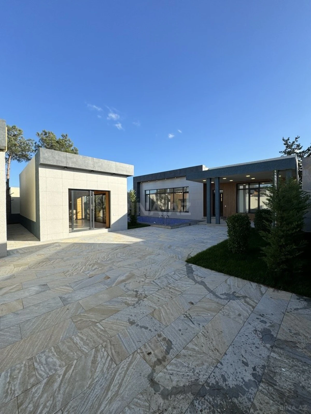 Satılır 4 otaqlı həyət evi 180 m²