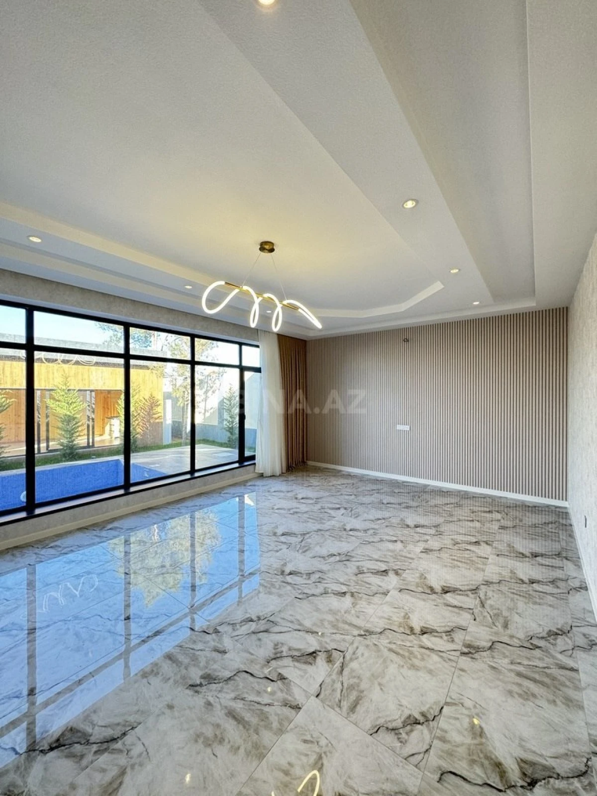 Satılır 4 otaqlı həyət evi 180 m²