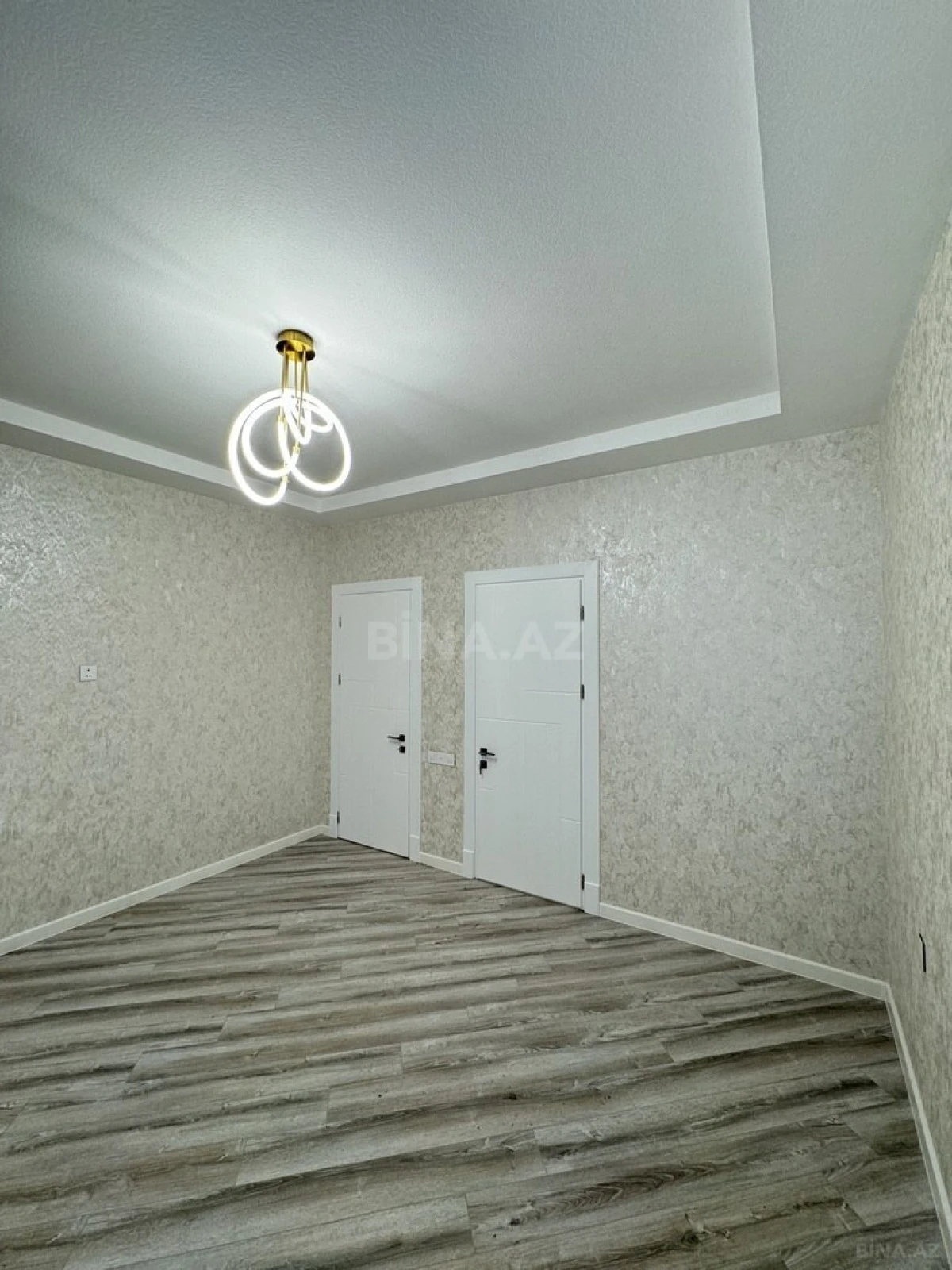 Satılır 4 otaqlı həyət evi 180 m²