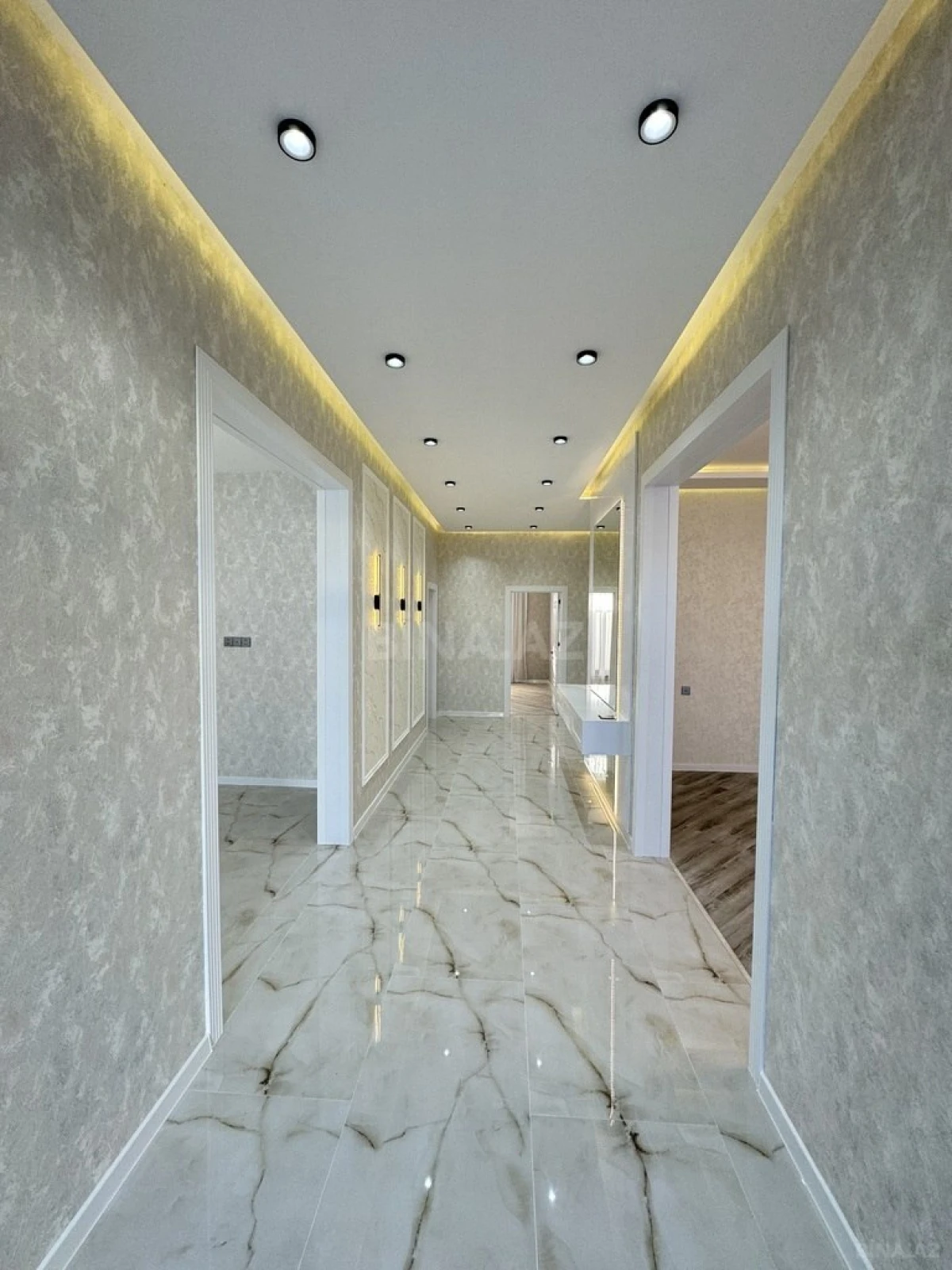 Satılır 4 otaqlı həyət evi 155 m²