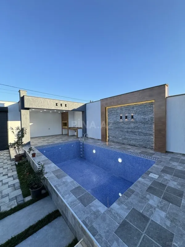 Satılır 4 otaqlı həyət evi 155 m²