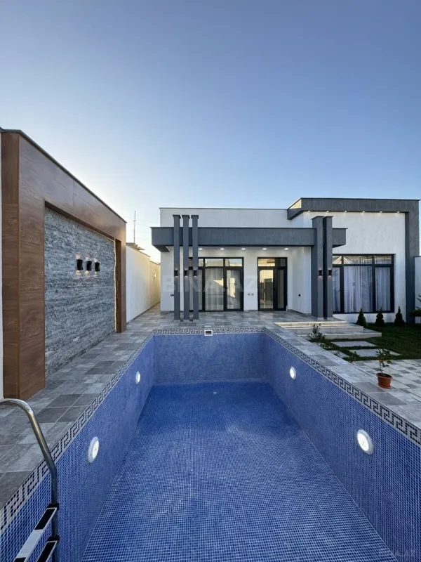 Satılır 4 otaqlı həyət evi 155 m²