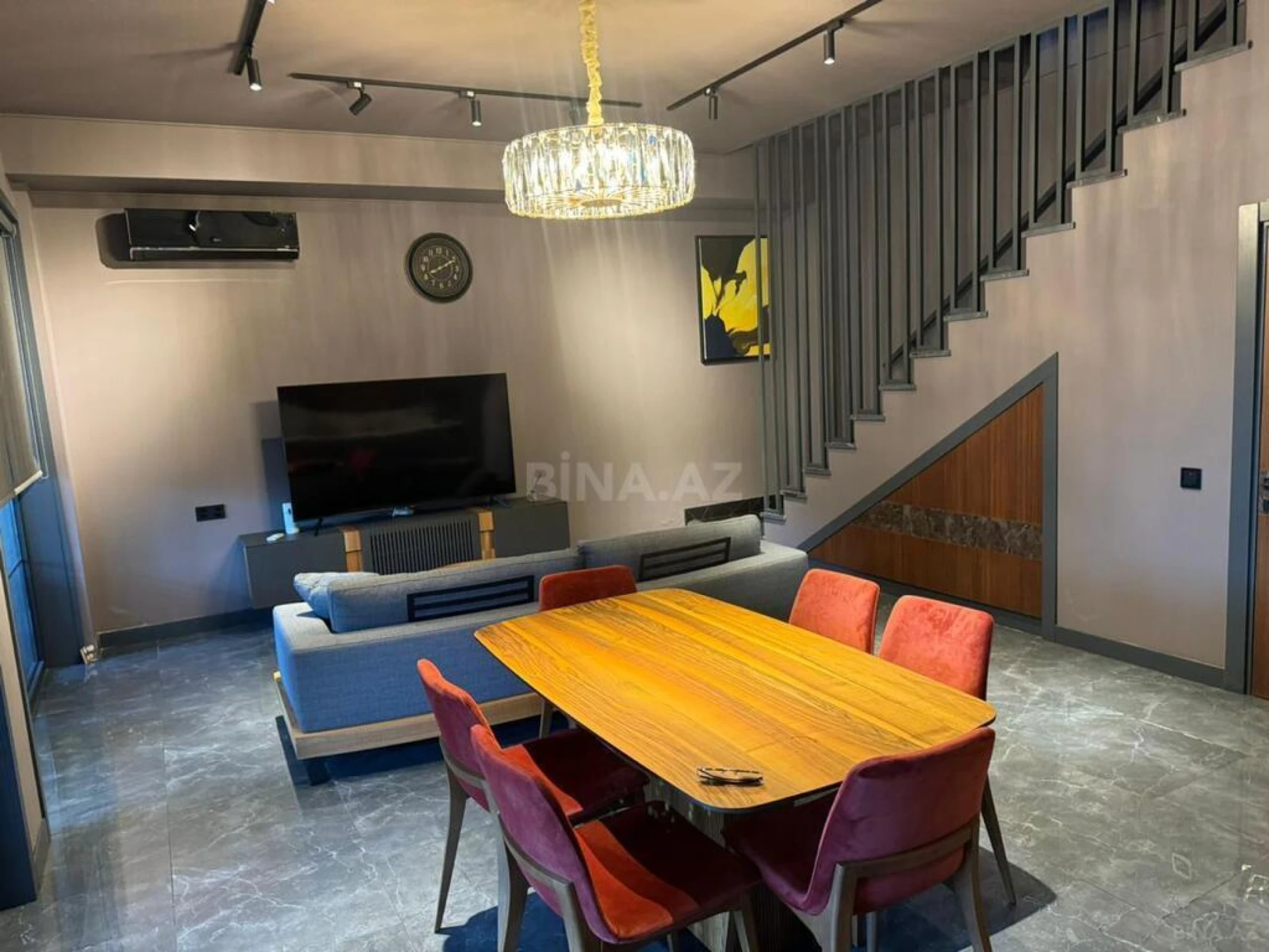 Kirayə verilir 4 otaqlı həyət evi 300 m²