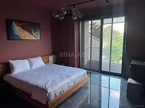 Kirayə verilir 4 otaqlı həyət evi 300 m²