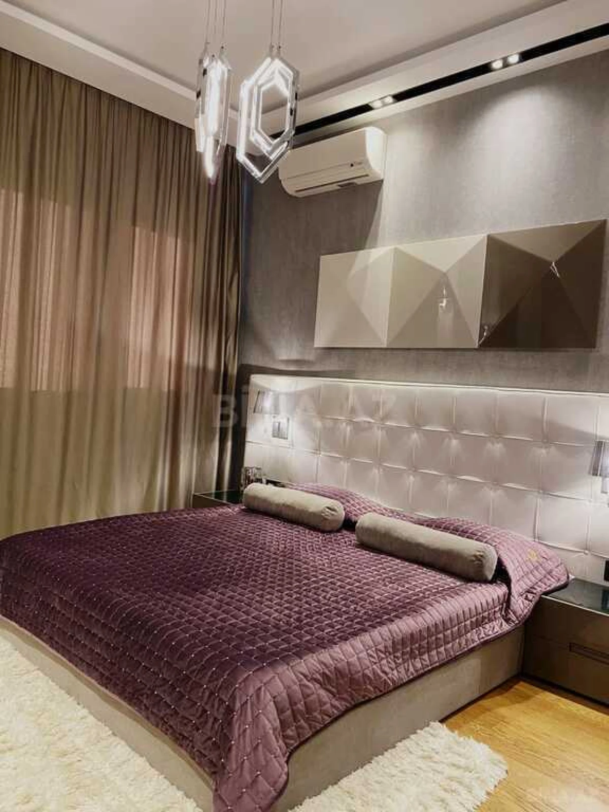 Kirayə verilir 4 otaqlı mənzil 190 m²