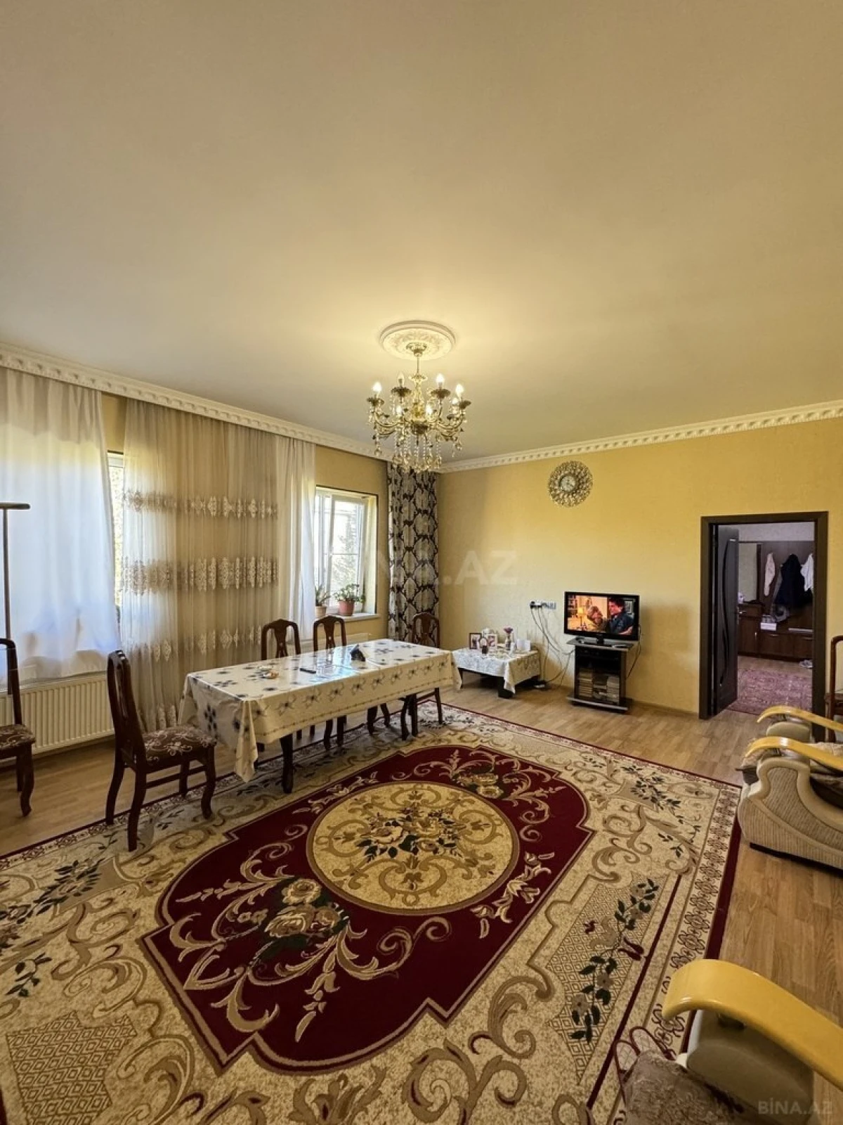 Satılır 5 otaqlı həyət evi 160 m²