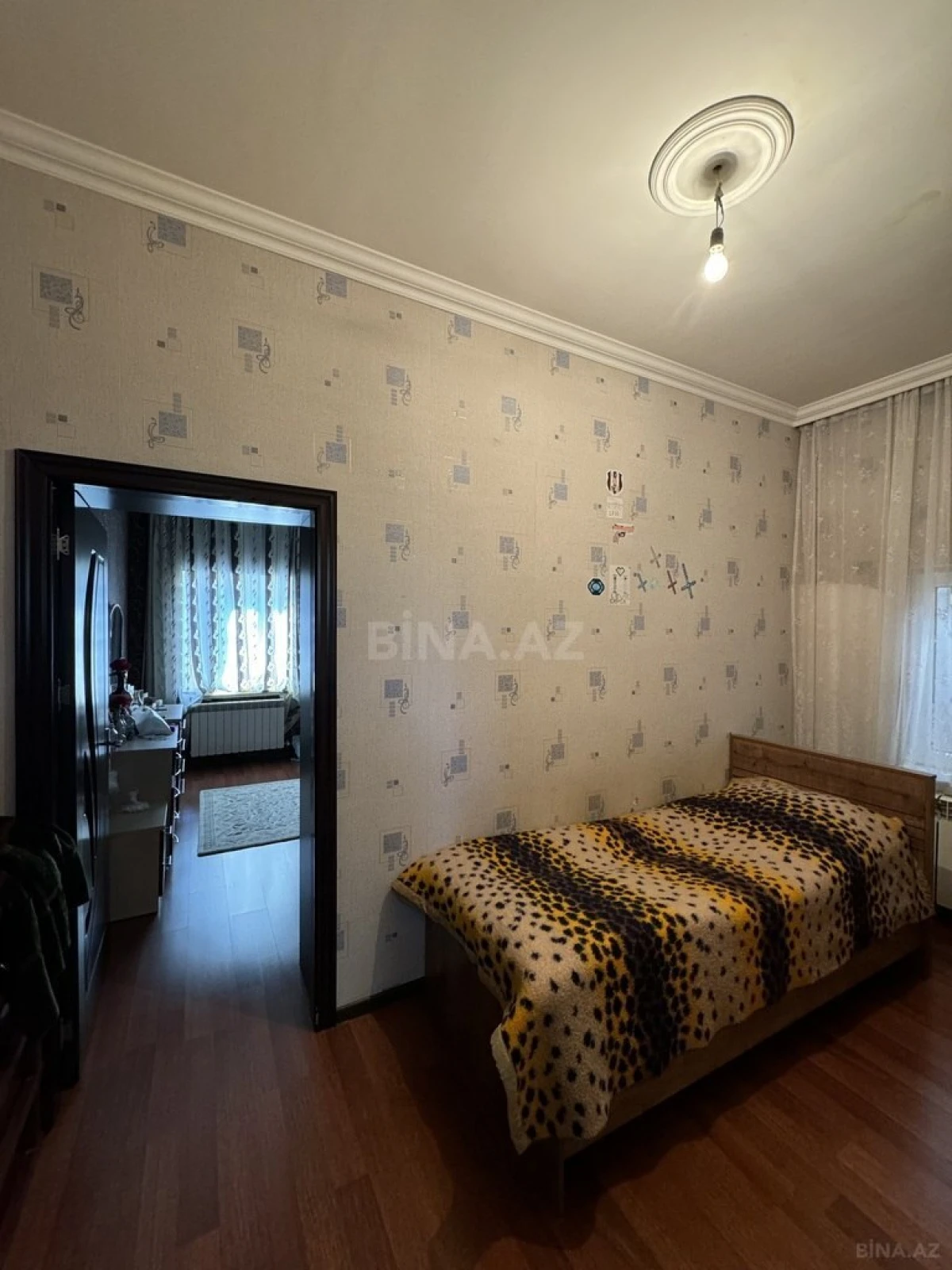 Satılır 5 otaqlı həyət evi 160 m²