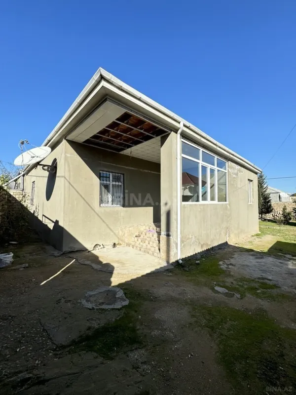 Satılır 5 otaqlı həyət evi 160 m²