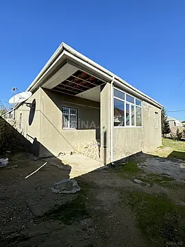 Satılır 5 otaqlı həyət evi 160 m²