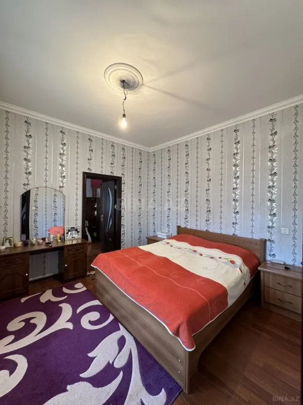 Satılır 5 otaqlı həyət evi 160 m²