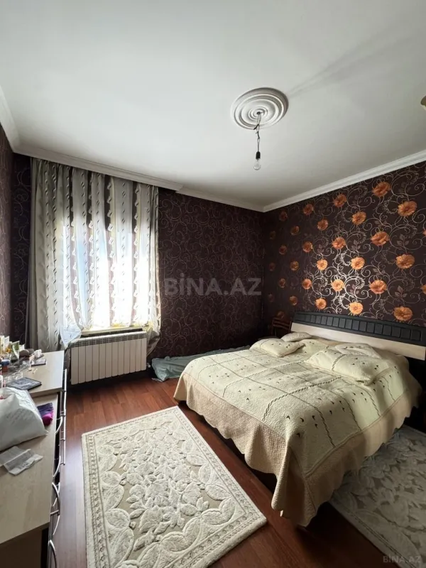 Satılır 5 otaqlı həyət evi 160 m²