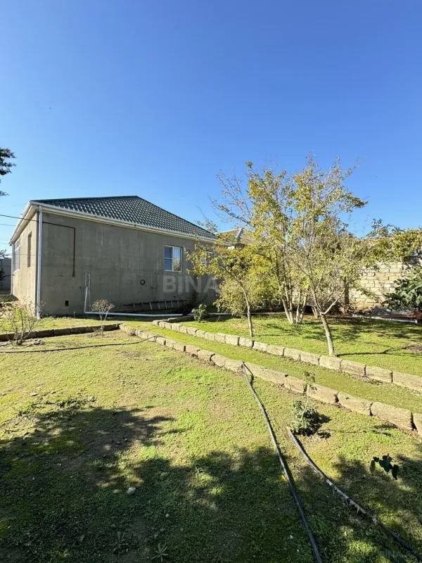 Satılır 5 otaqlı həyət evi 160 m²