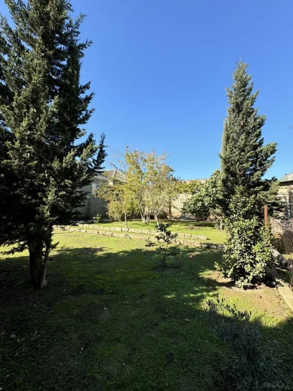 Satılır 5 otaqlı həyət evi 160 m²