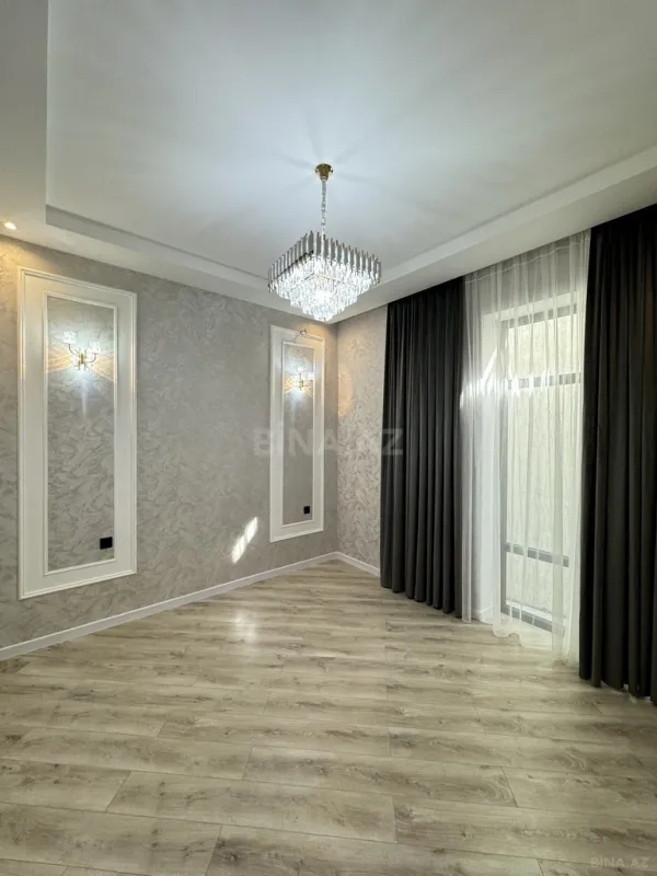 Satılır 5 otaqlı həyət evi 250 m²