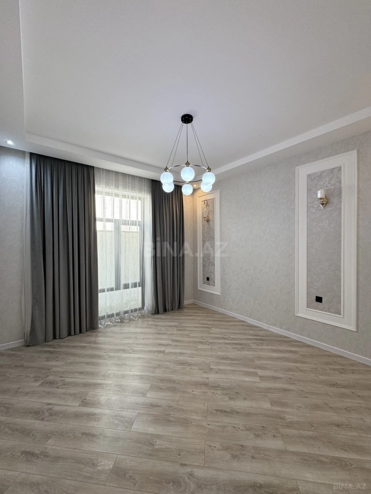 Satılır 5 otaqlı həyət evi 250 m²