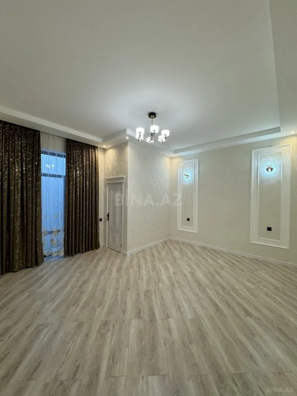 Satılır 5 otaqlı həyət evi 250 m²