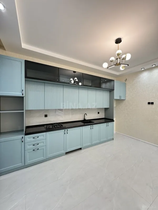 Satılır 5 otaqlı həyət evi 250 m²