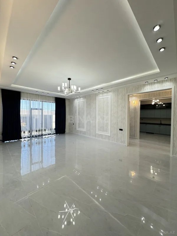 Satılır 5 otaqlı həyət evi 250 m²