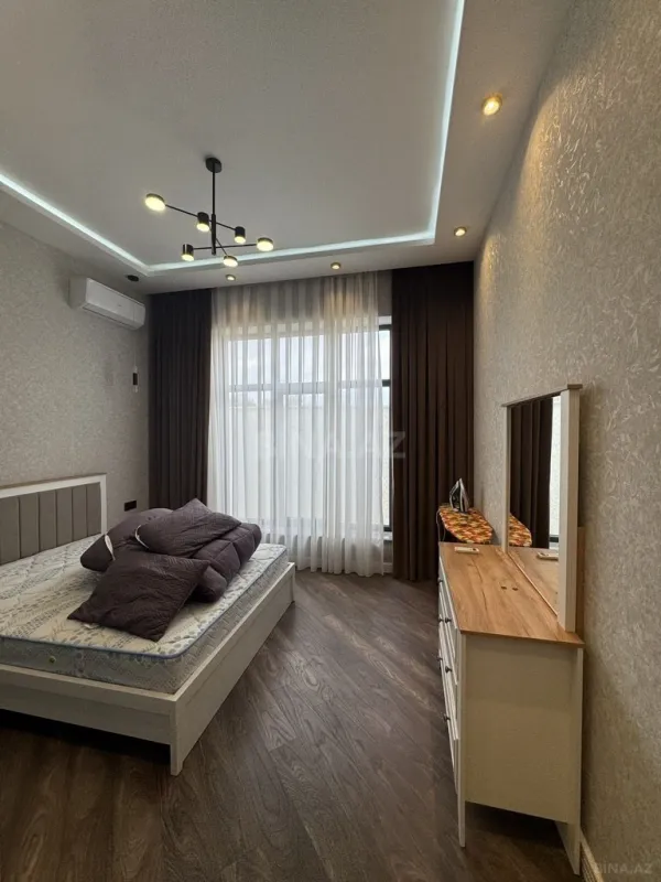 Satılır 4 otaqlı həyət evi 170 m²