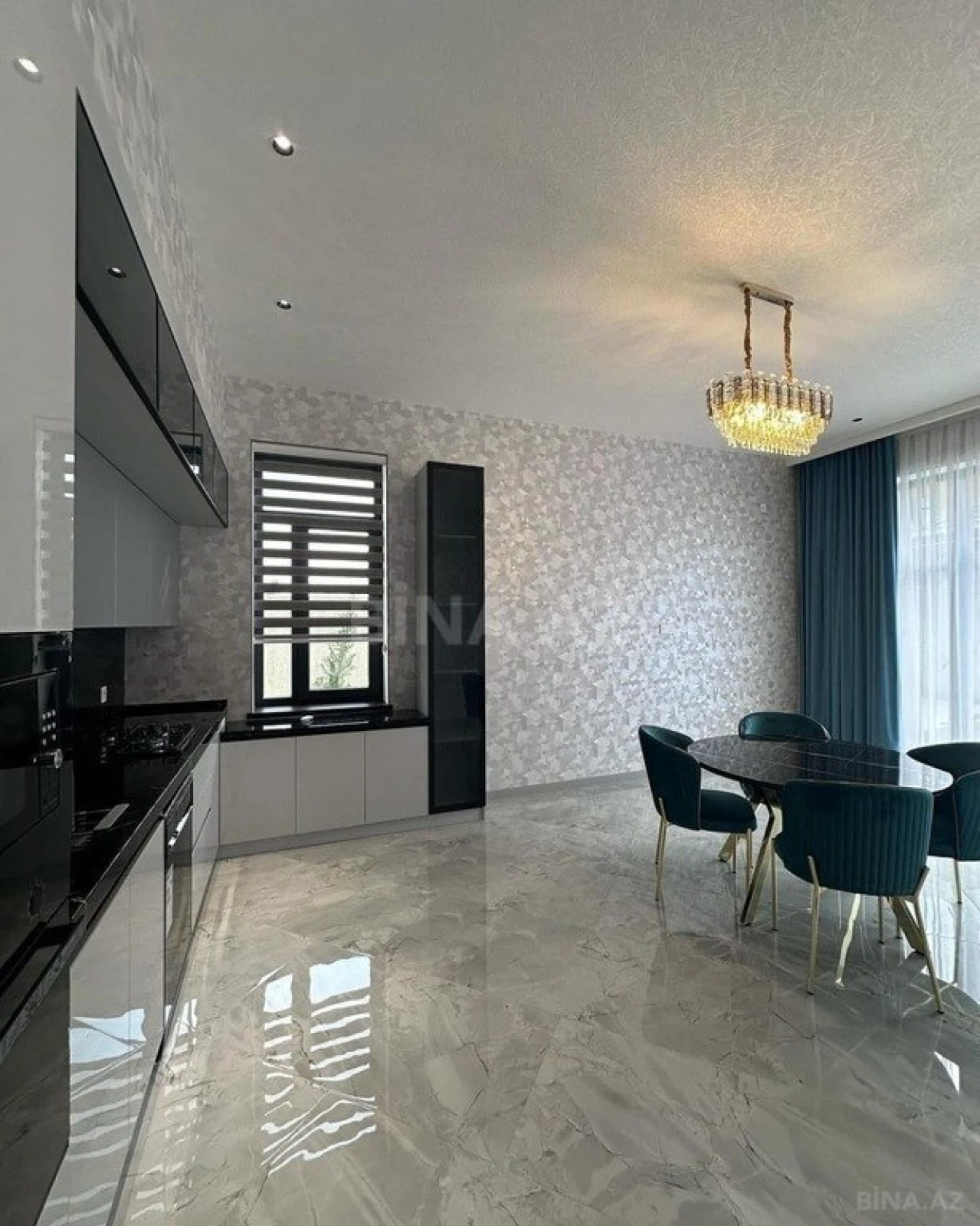 Kirayə verilir 5 otaqlı həyət evi 450 m²