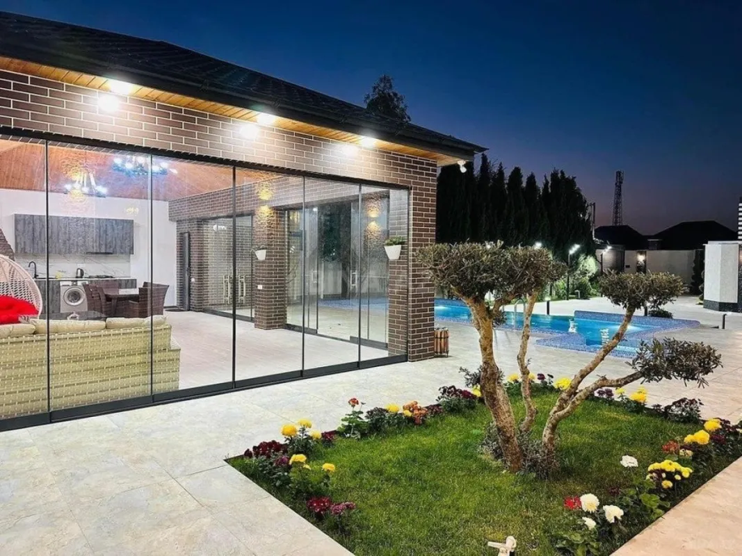 Kirayə verilir 5 otaqlı həyət evi 450 m²
