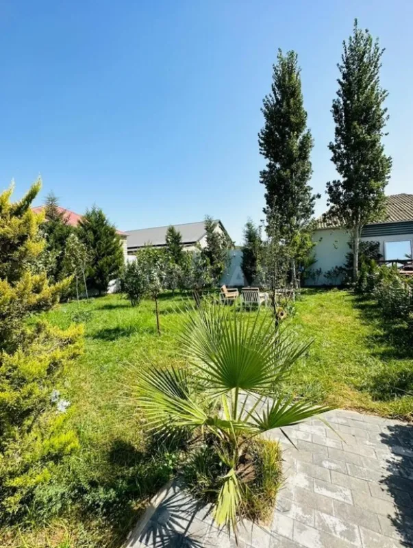 Kirayə verilir 5 otaqlı həyət evi 368 m²