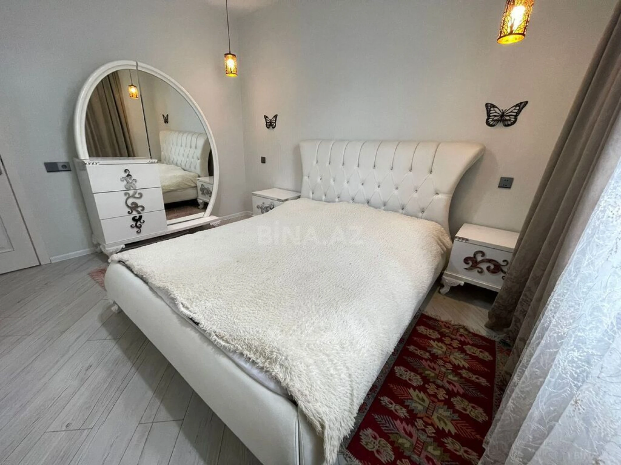 Kirayə verilir 5 otaqlı həyət evi 368 m²