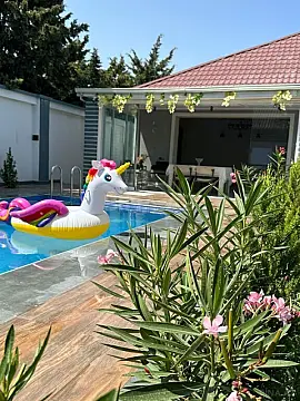 Kirayə verilir 5 otaqlı həyət evi 368 m²