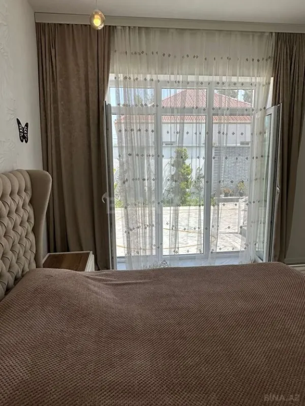 Kirayə verilir 5 otaqlı həyət evi 368 m²