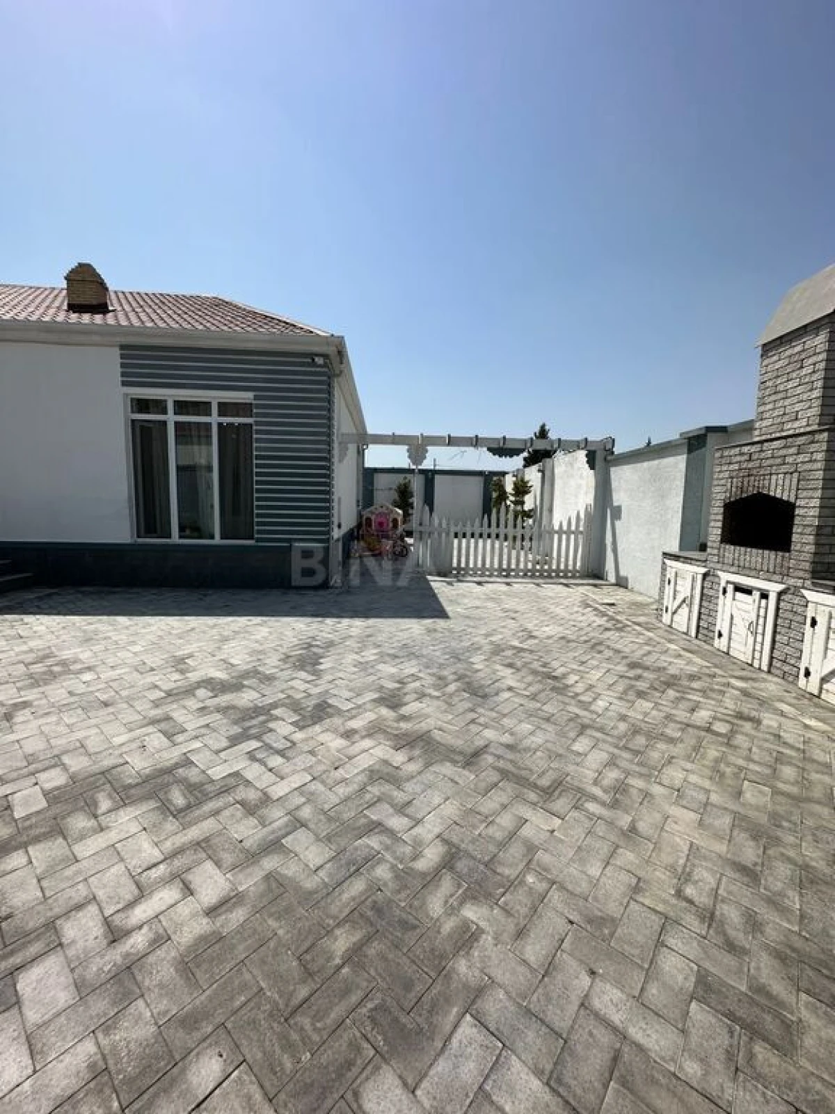 Kirayə verilir 5 otaqlı həyət evi 368 m²