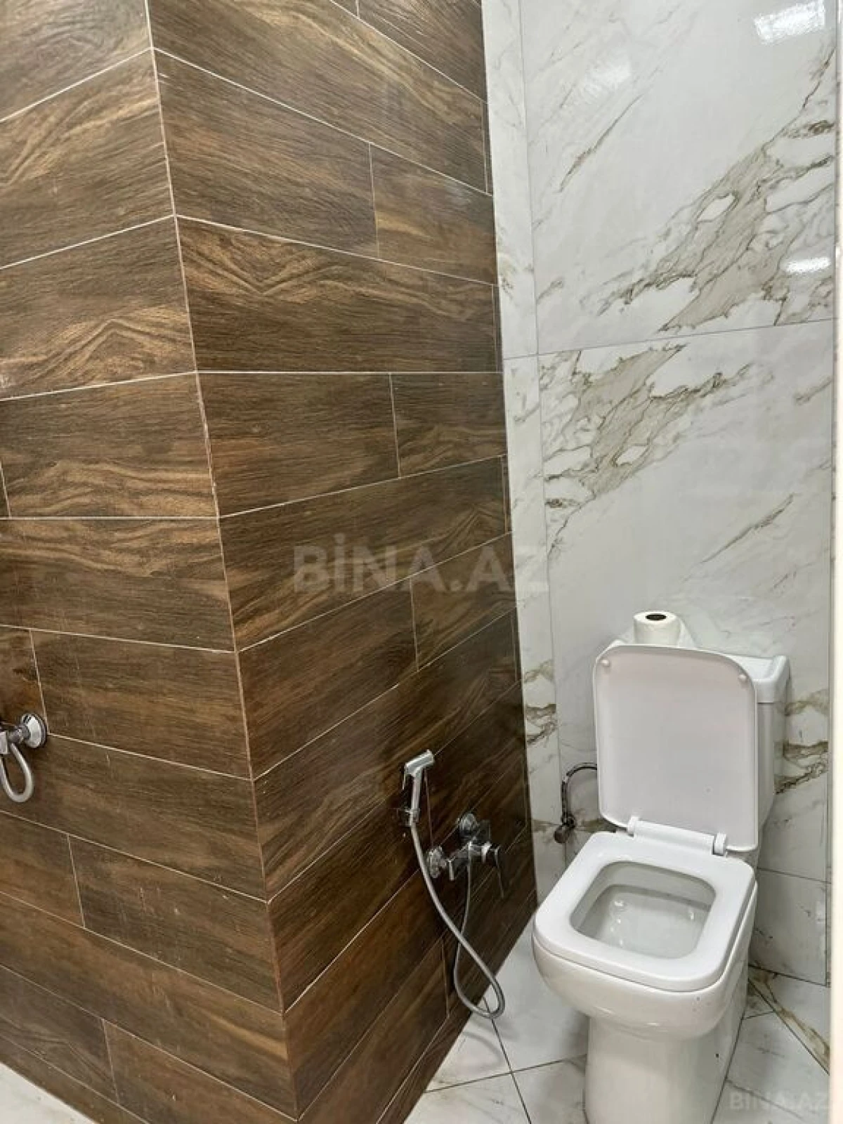 Kirayə verilir 5 otaqlı həyət evi 368 m²
