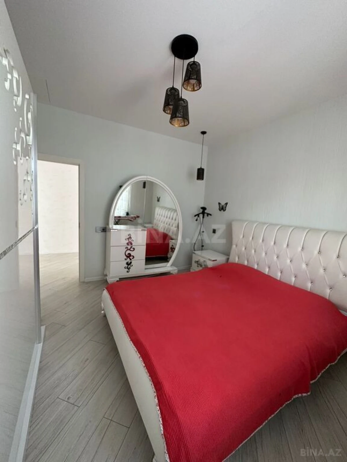 Kirayə verilir 5 otaqlı həyət evi 368 m²