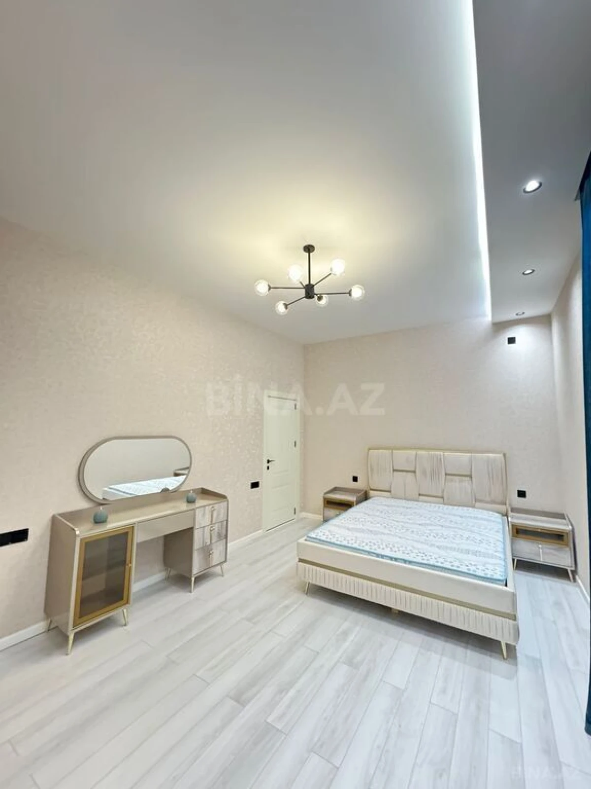 Satılır 4 otaqlı həyət evi 170 m²