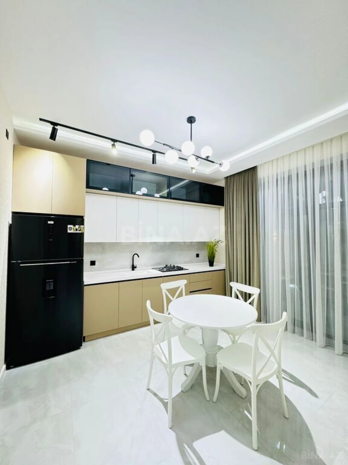 Satılır 4 otaqlı həyət evi 170 m²