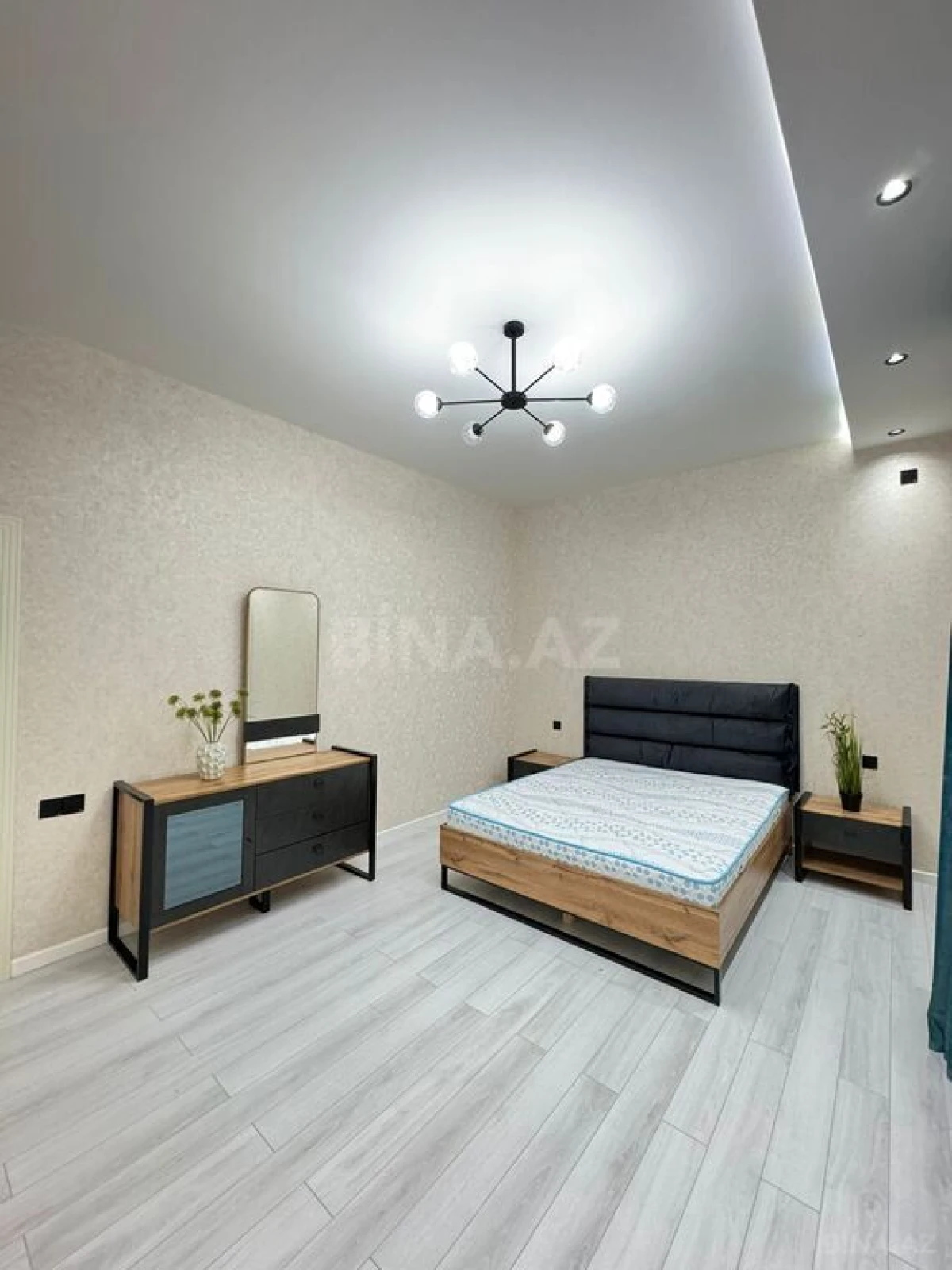 Satılır 4 otaqlı həyət evi 170 m²