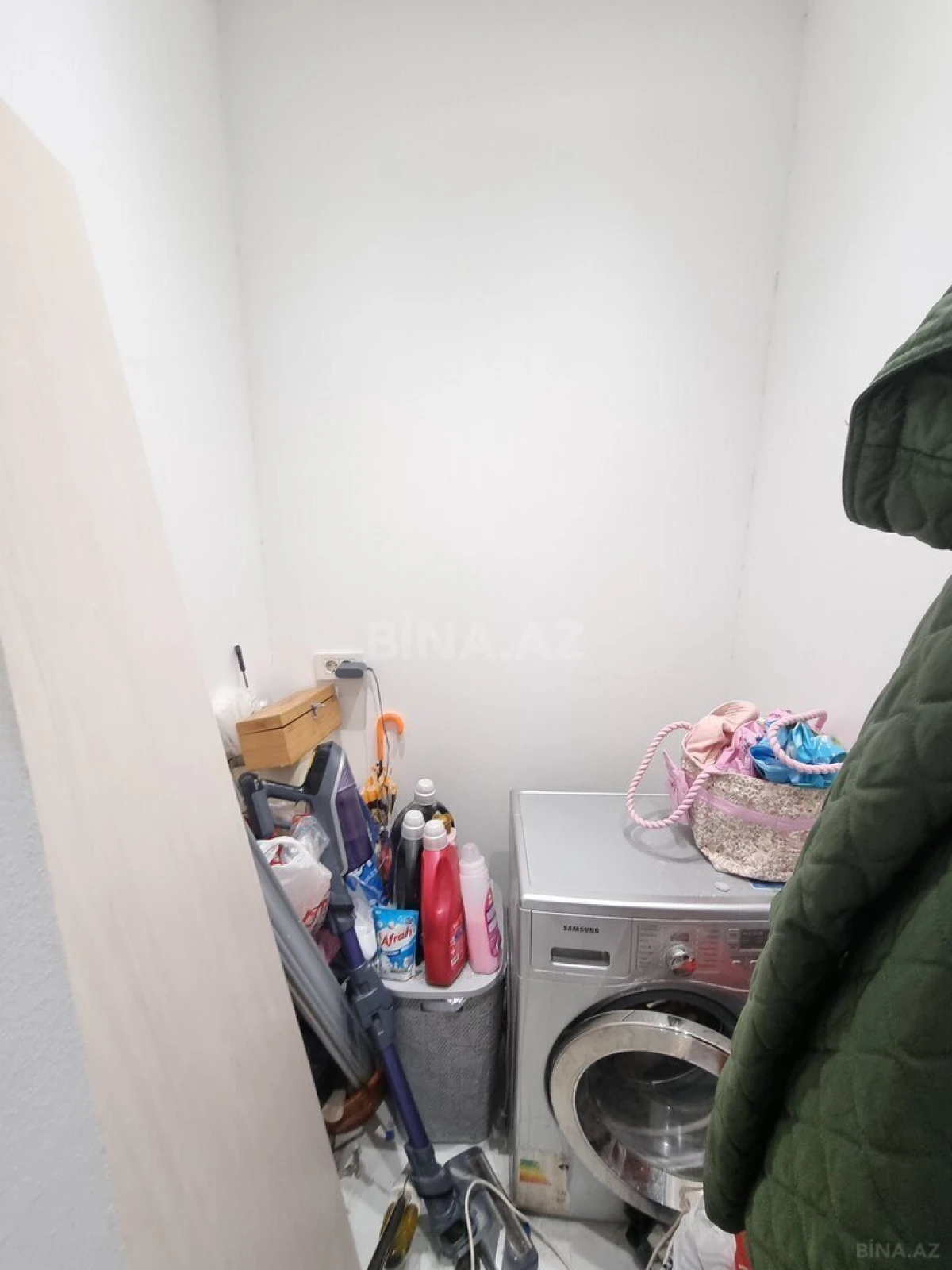Satılır 3 otaqlı mənzil 165 m²