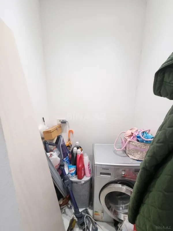 Satılır 3 otaqlı mənzil 165 m²