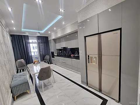 Satılır 3 otaqlı mənzil 165 m²