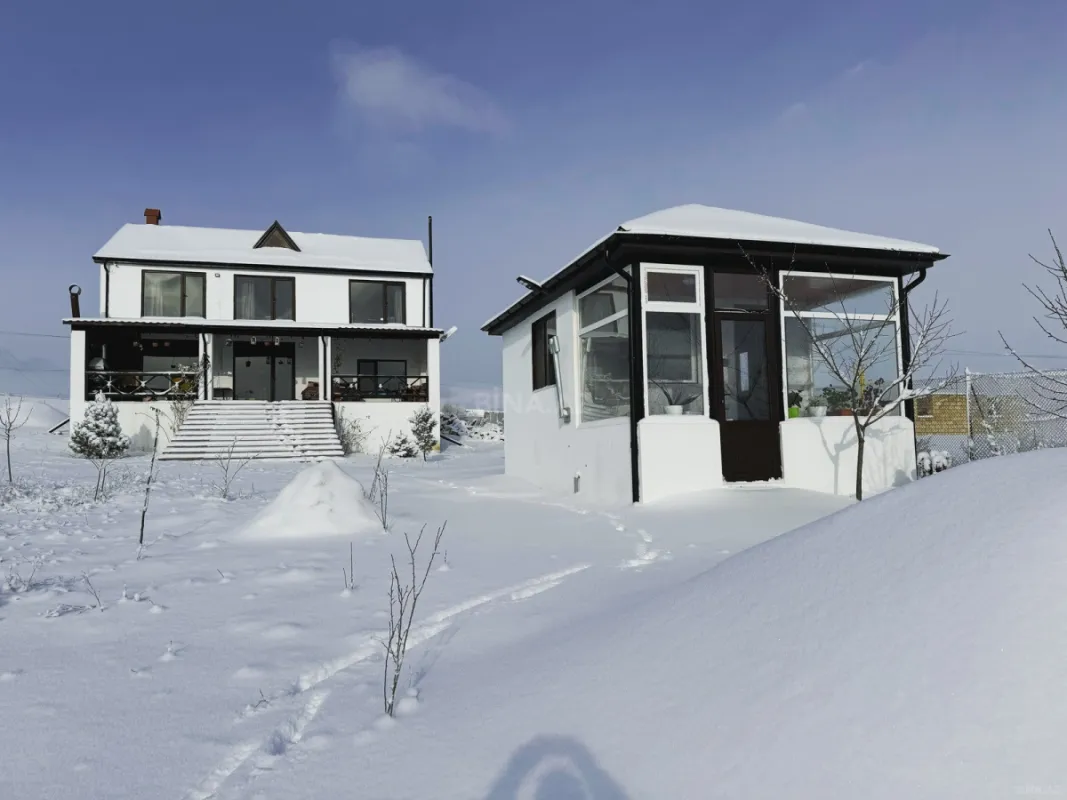 Kirayə verilir 4 otaqlı həyət evi 100 m²