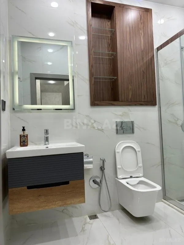 Kirayə verilir 3 otaqlı mənzil 120 m²
