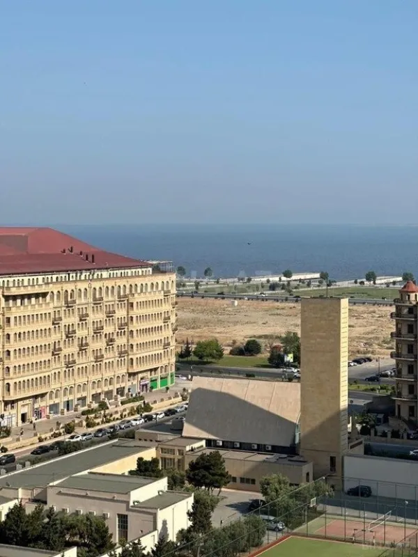 Kirayə verilir 3 otaqlı mənzil 120 m²