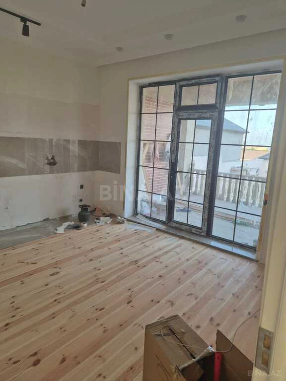 Satılır 4 otaqlı həyət evi 200 m²