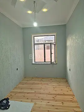 Satılır 4 otaqlı həyət evi 200 m²