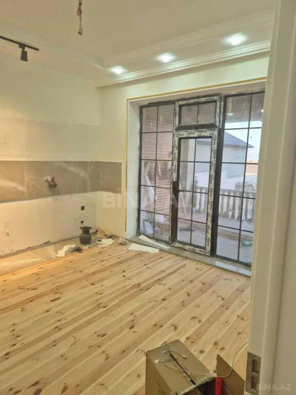 Satılır 4 otaqlı həyət evi 200 m²