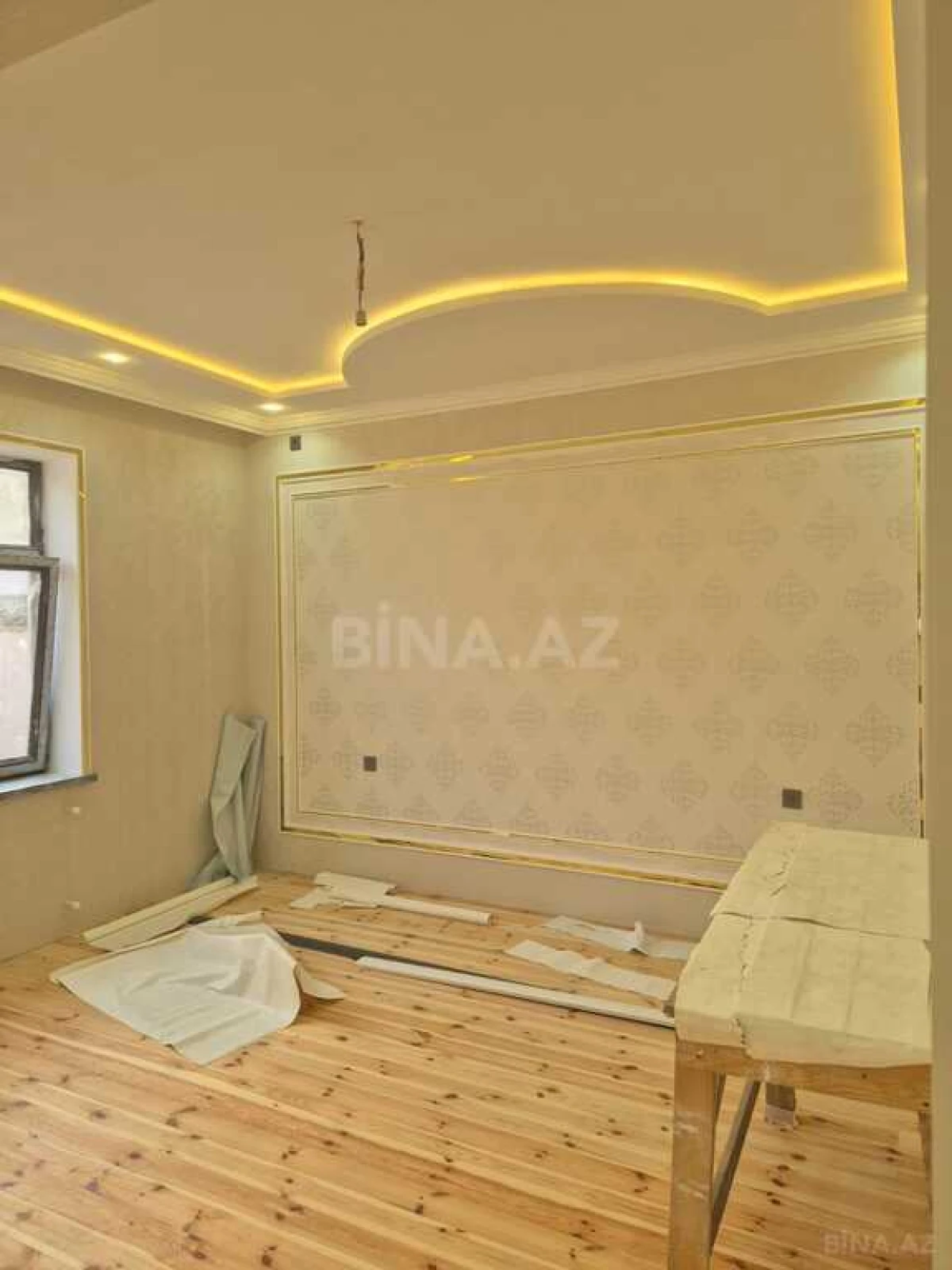 Satılır 4 otaqlı həyət evi 200 m²