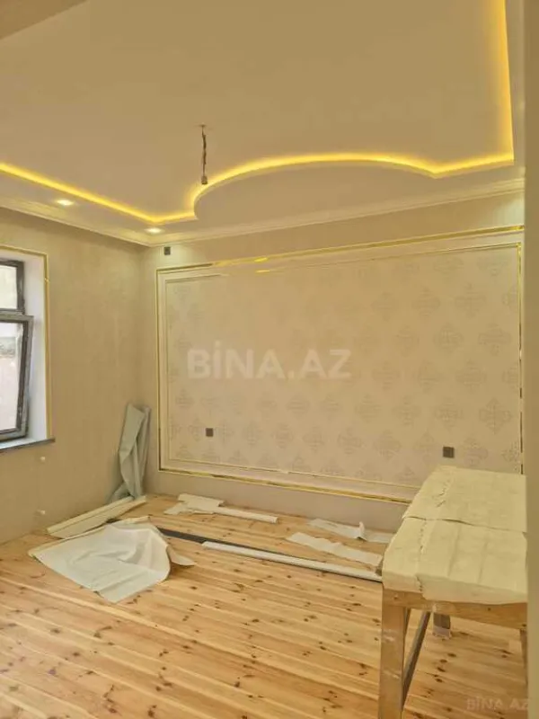 Satılır 4 otaqlı həyət evi 200 m²