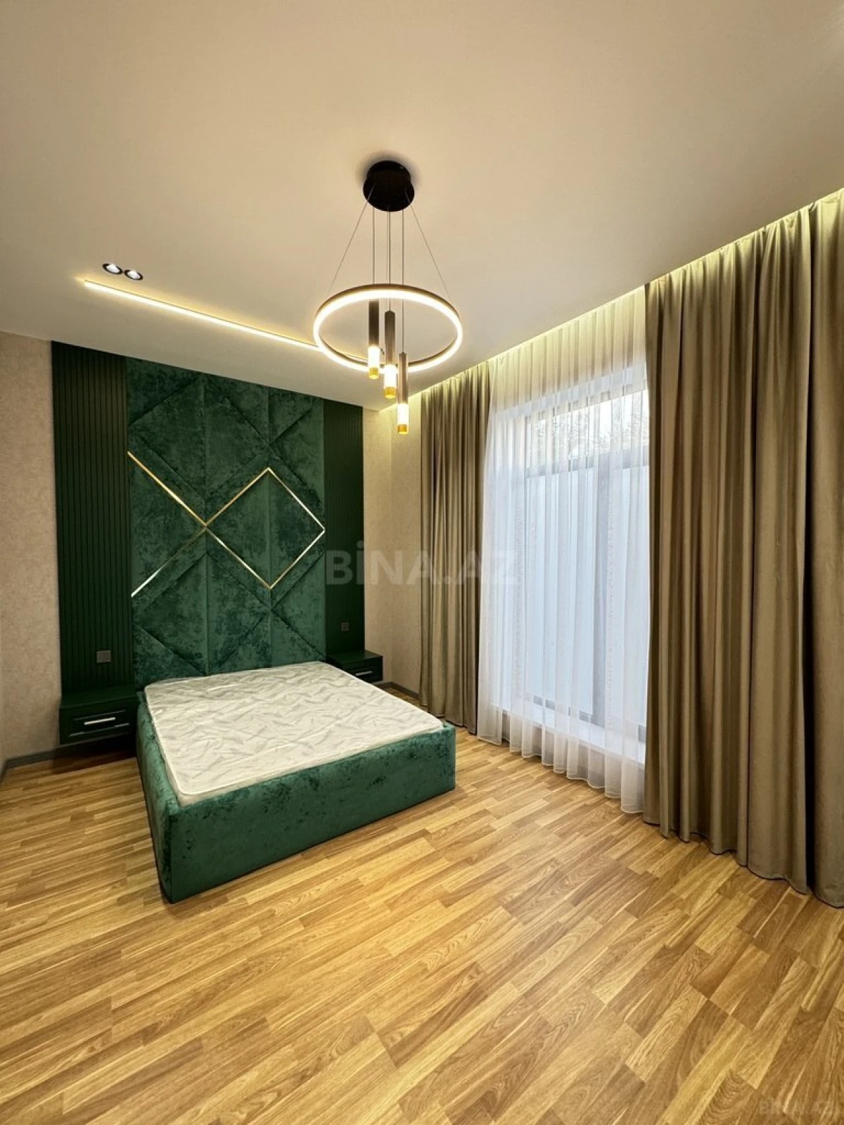Satılır 4 otaqlı həyət evi 206 m²