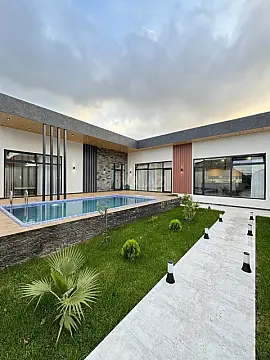 Satılır 4 otaqlı həyət evi 206 m²